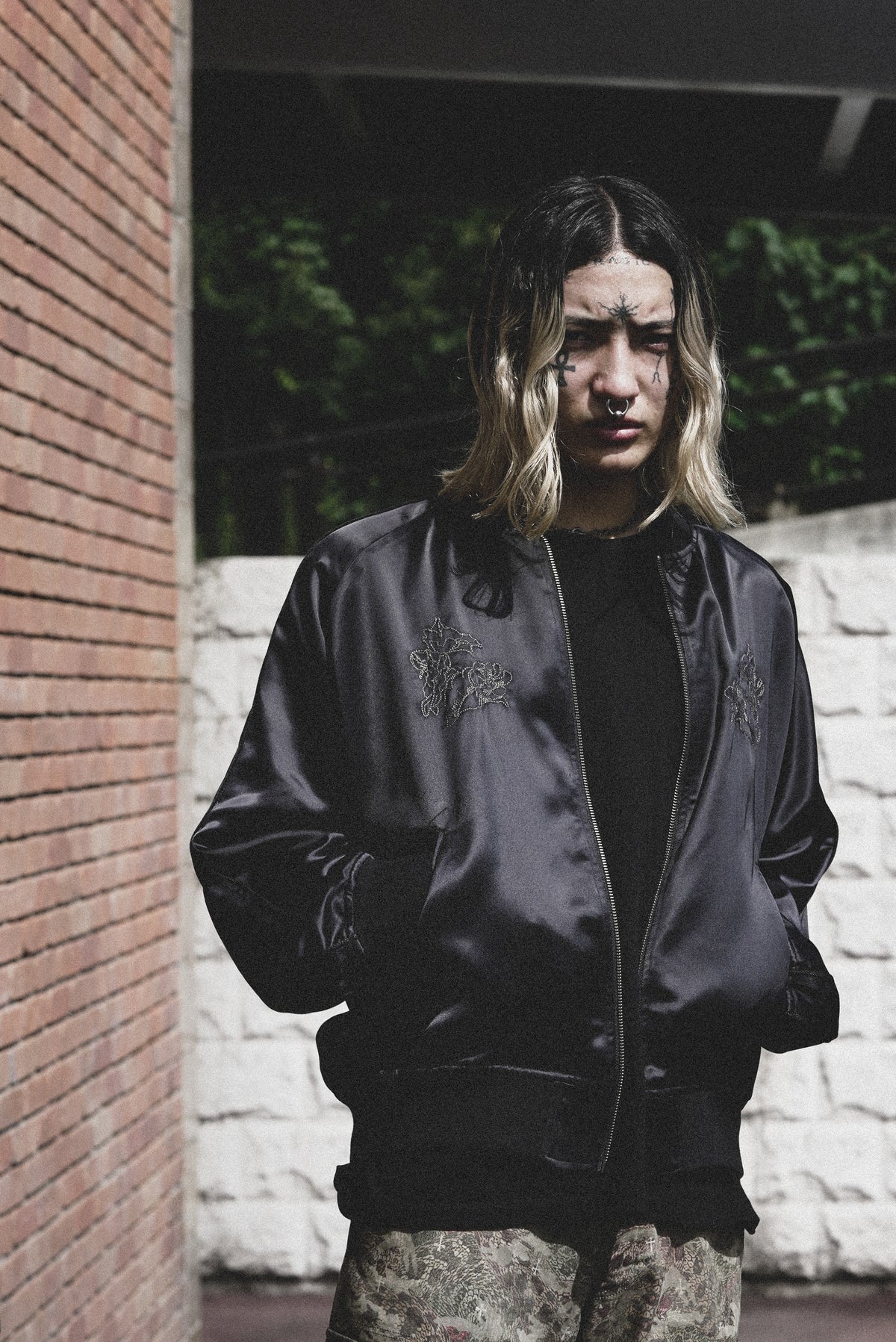 [RoenUNDĒRGROUND] EMBROIDERY SOUVENIR JACKET 10BLACK